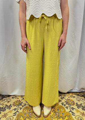 
            
                Load image into Gallery viewer, Paperbag Wide Leg Pant
            
        